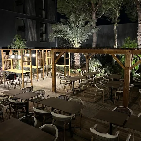 Le Relais Des Brasseurs - Hotel Aubagne